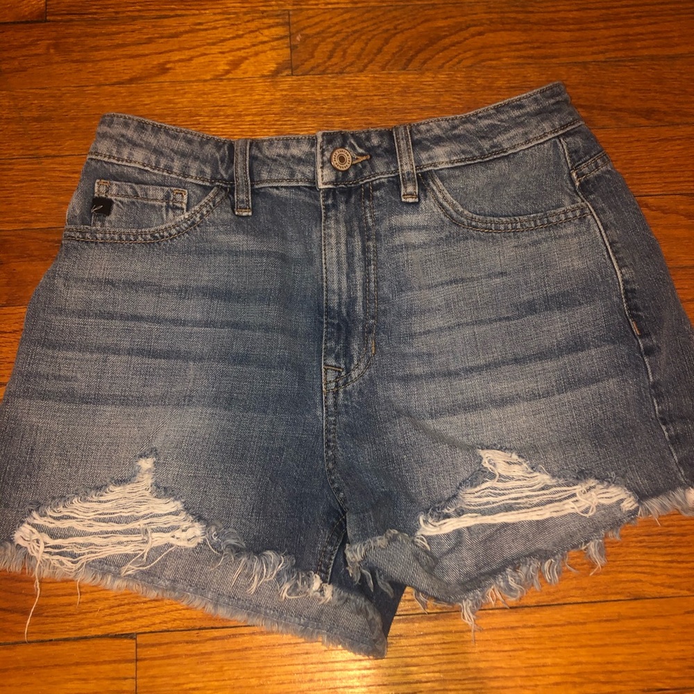 Vici KanCan high wasted shorts